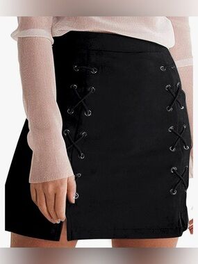 MANGOPOP Black Faux Suede Lace-Up Mini Skirt Size L